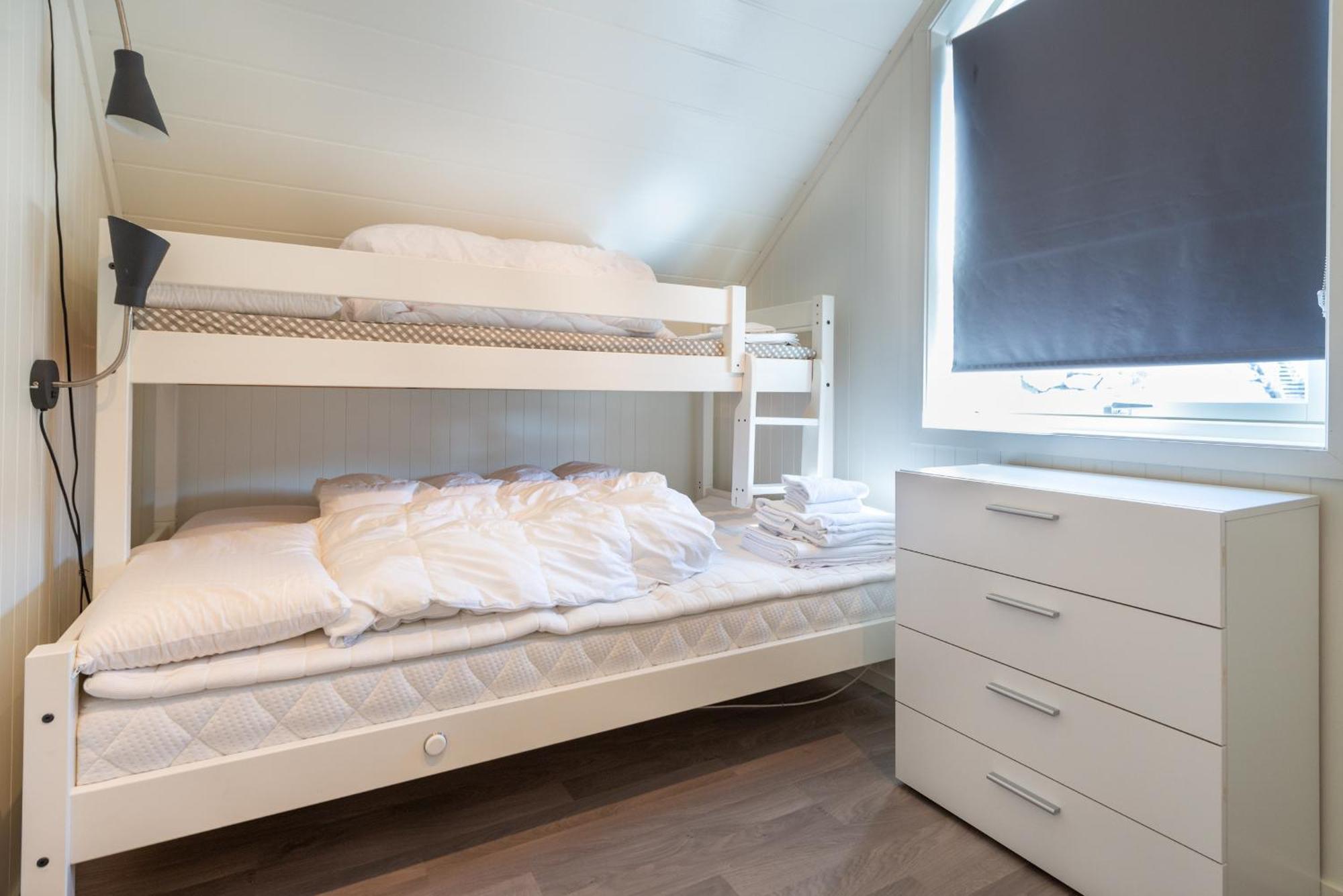 Lofoten Waterfront Luxury Lodge Ballstad Εξωτερικό φωτογραφία