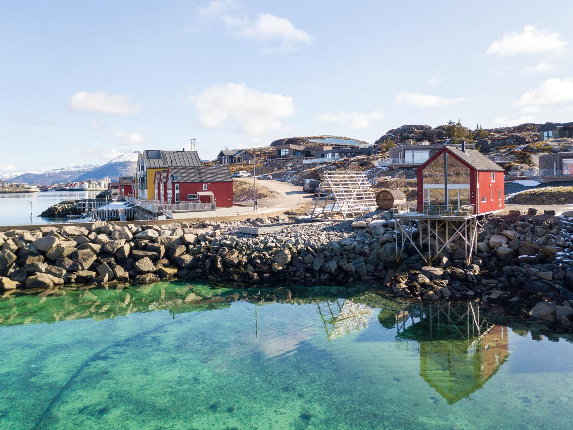 Lofoten Waterfront Luxury Lodge Ballstad Εξωτερικό φωτογραφία